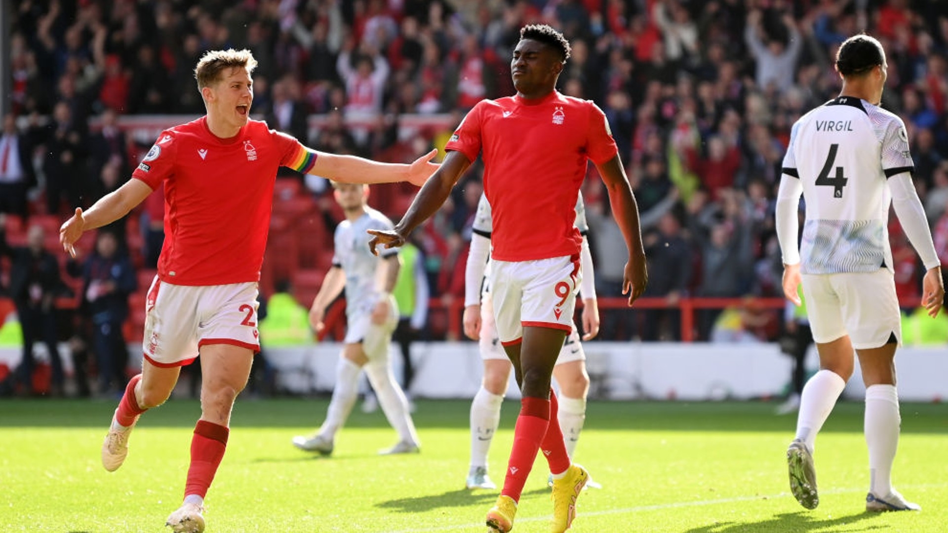 察對手防線 察對手防線